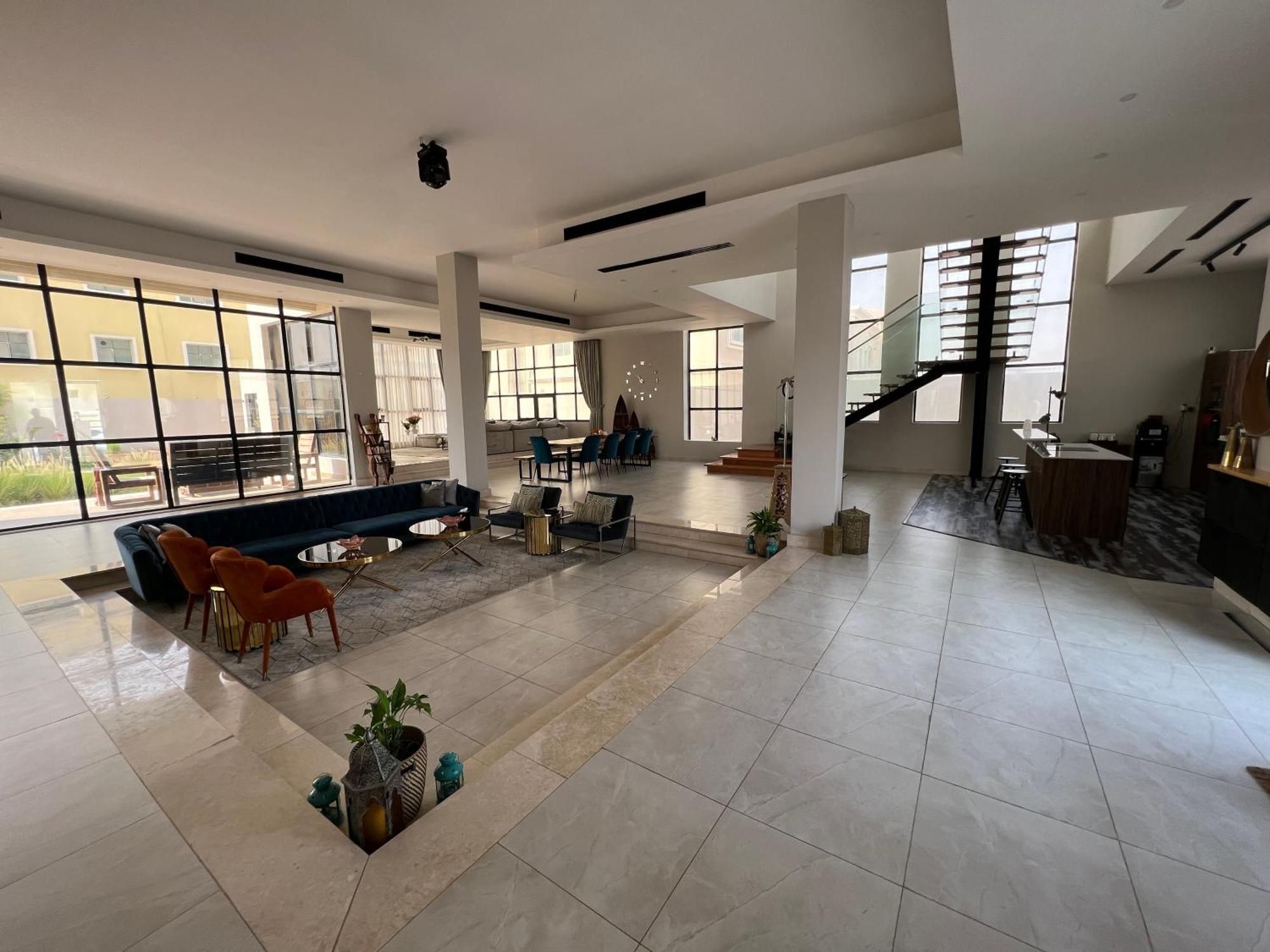 Casa Shakhbout Apartment Абу Даби Екстериор снимка